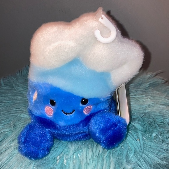 BRAND NEW STUFF ANIMAL 5”! NWT! SMOKE FREE HOME! - Picture 1 of 5